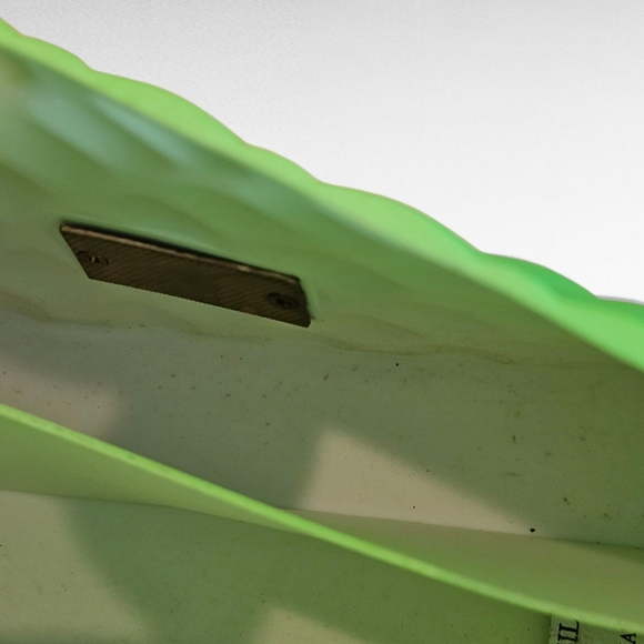 Hello, 3am... Green Jelly Quilted Chain Shoulder Crossbody Bag - Picture 13 of 14